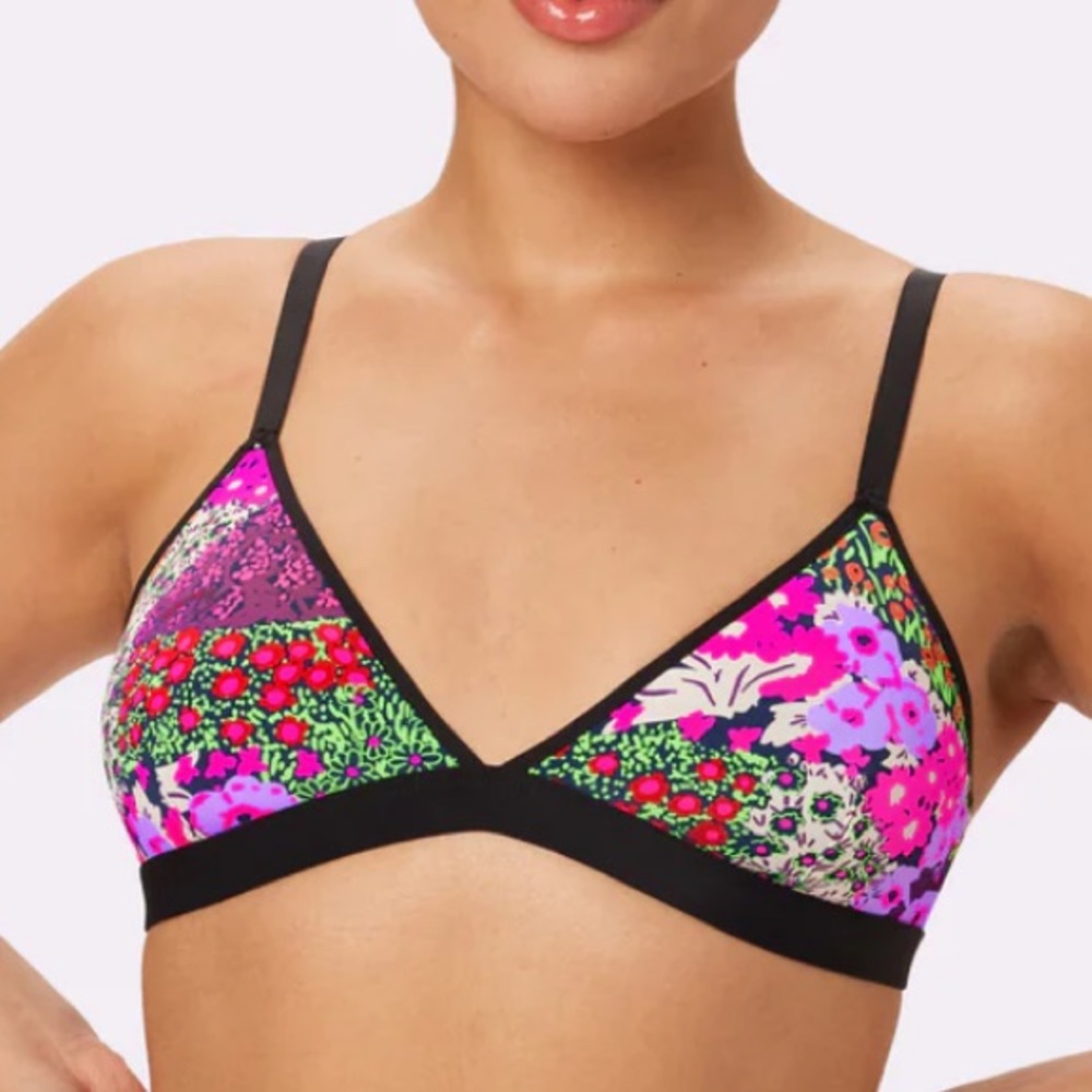 NWOT Parade Ultra-Soft Re:Play Triangle Bralette